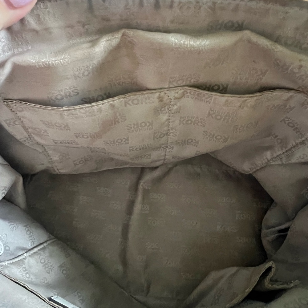 Michael Kors bag - Picture 3 of 8